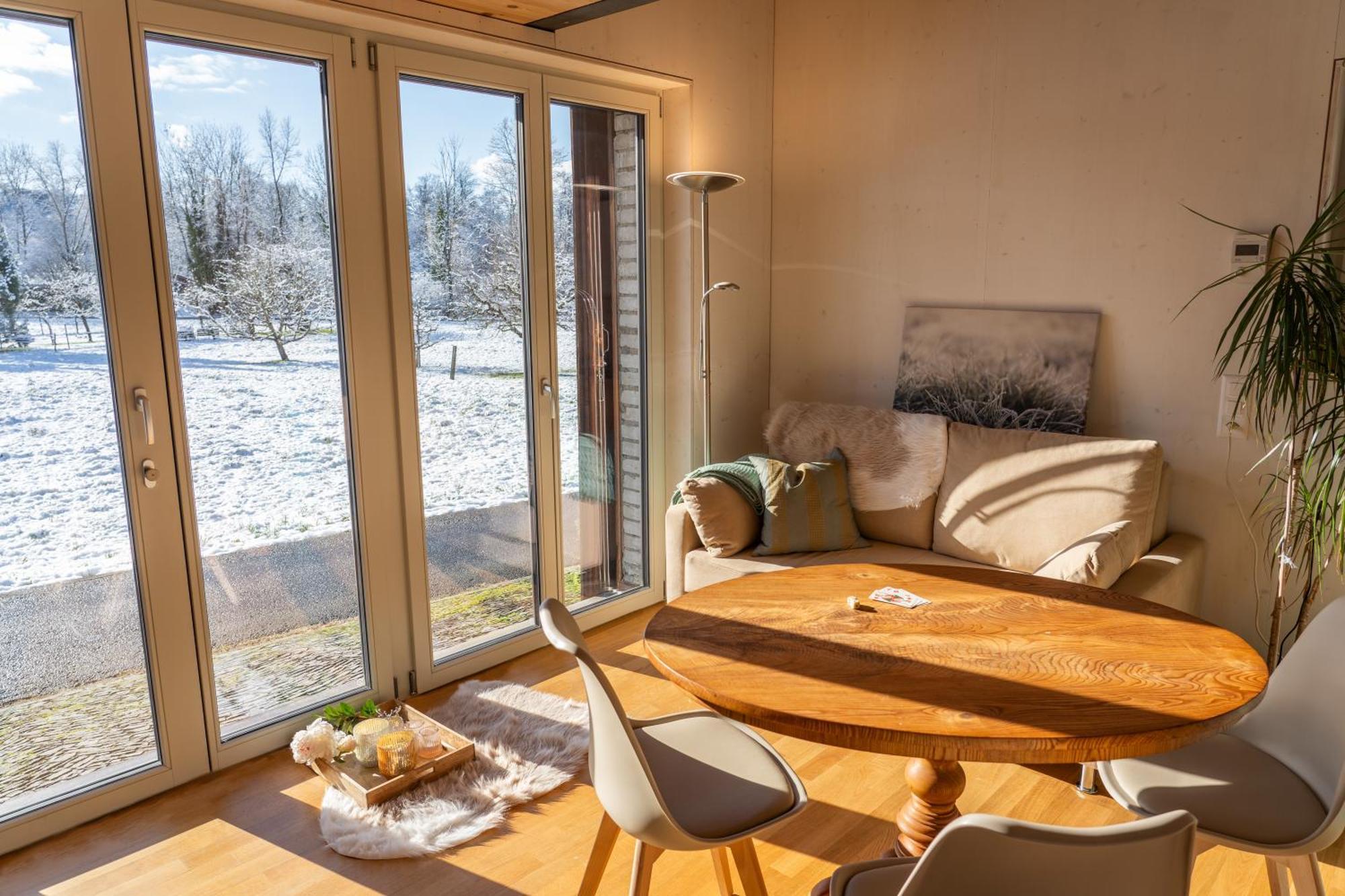 Tiny House Chez Claudine - Relaxen, Workspace, Naehe Thermen, Netflix, Free Parking & Wifi Бругг Екстер'єр фото