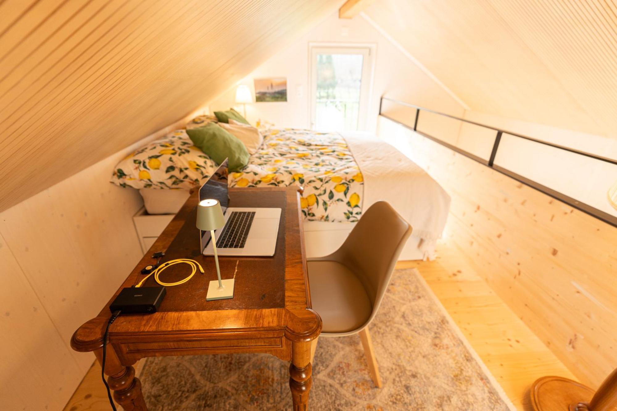 Tiny House Chez Claudine - Relaxen, Workspace, Naehe Thermen, Netflix, Free Parking & Wifi Бругг Екстер'єр фото